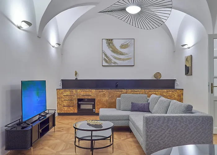 Hotel U 3 Pstrosu