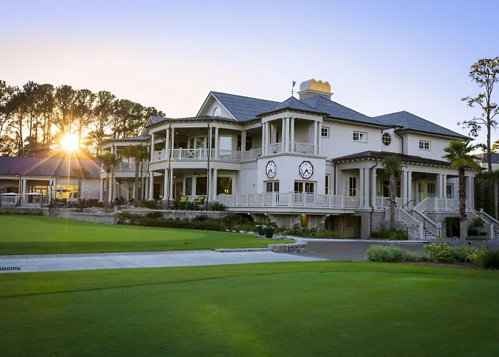 Inn And Club At Harbour Town