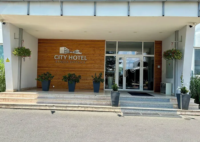 City Hotel B&B, Reception 24 7, 800M Od-From R1, Free Parking