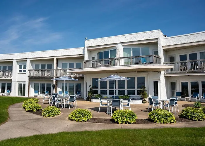 Surf & Sand Beach Motel South Yarmouth