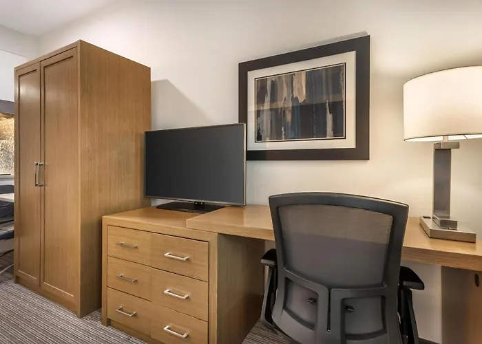 Executive Residency By Best Western Calgary City View North