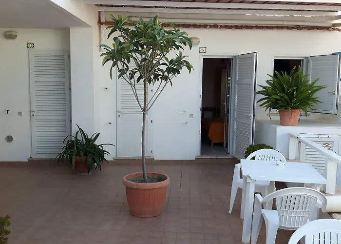 Hotel Casa Adolfo Ischia