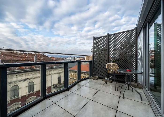 Up Hotel Budapest