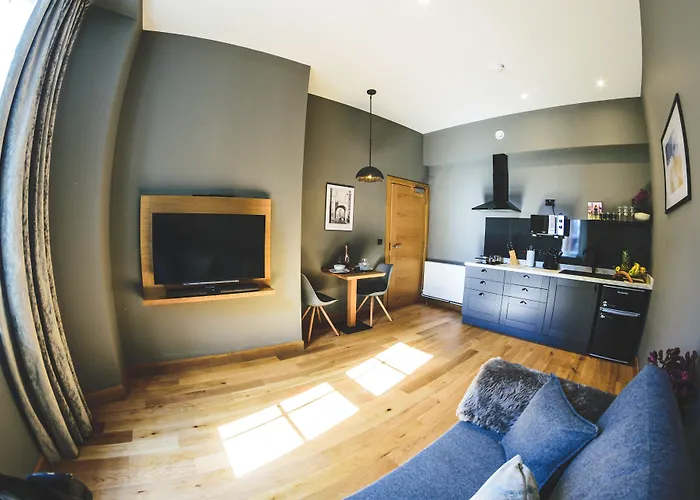 Mono Suites Old Town
