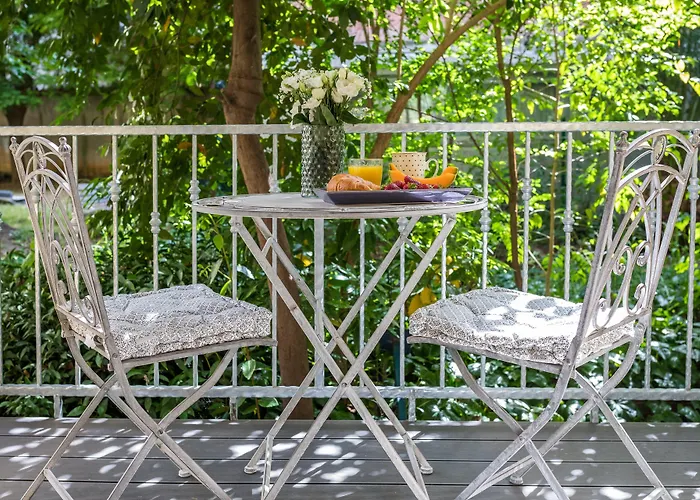 Luxury Rooms With Balcony