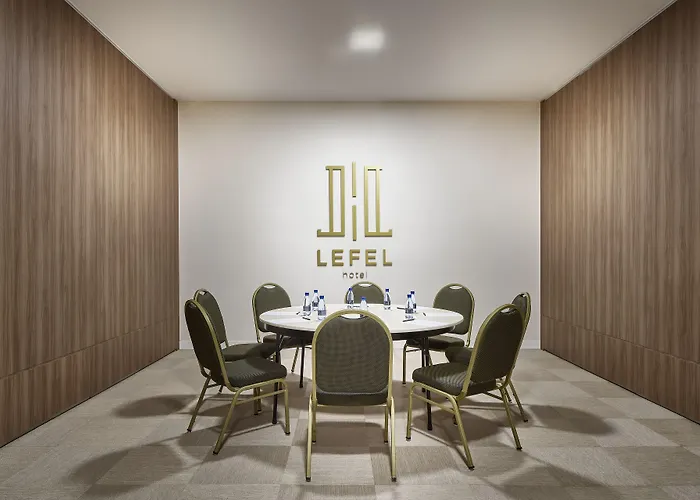 Lefel Hotel