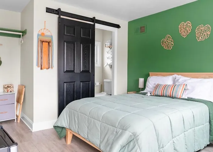 Washington Park Motel Standard Suite