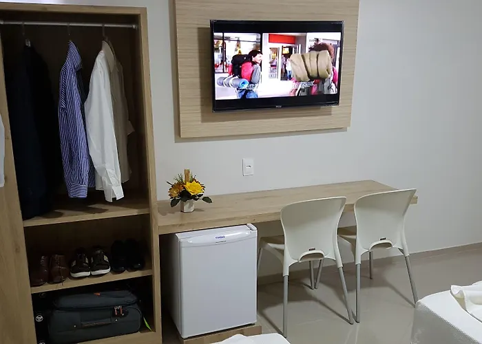 Max Hotel