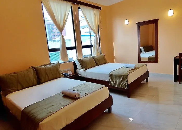 Hostal California Inn