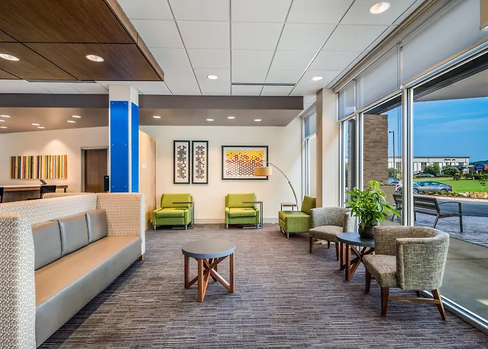 Holiday Inn Express & Suites - Asheboro By Ihg