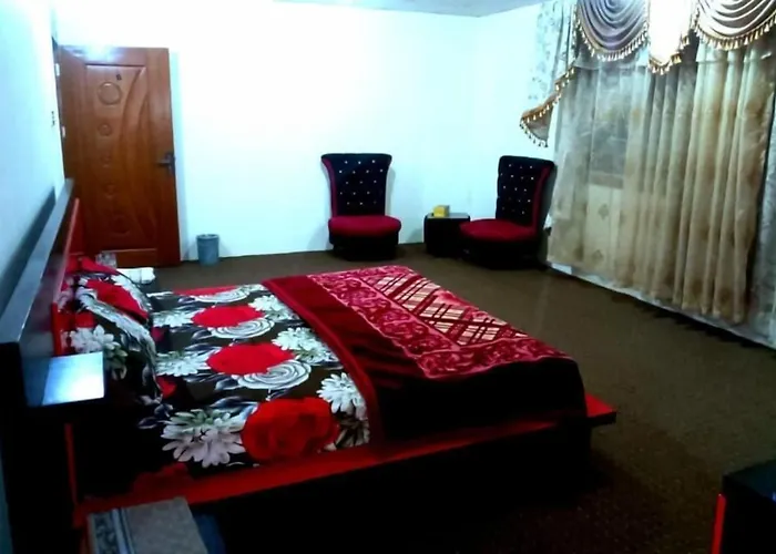 Awais Hotel And Restaurant Rawlakot