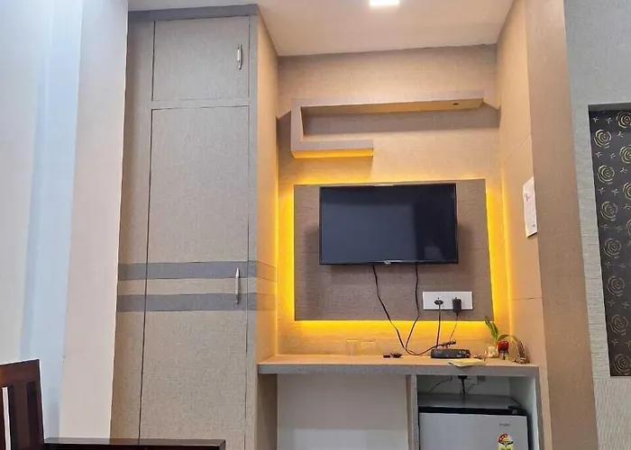 Mayur Hotel