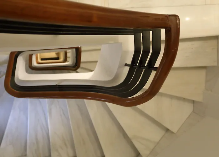 V1935 Luxurious Apartments