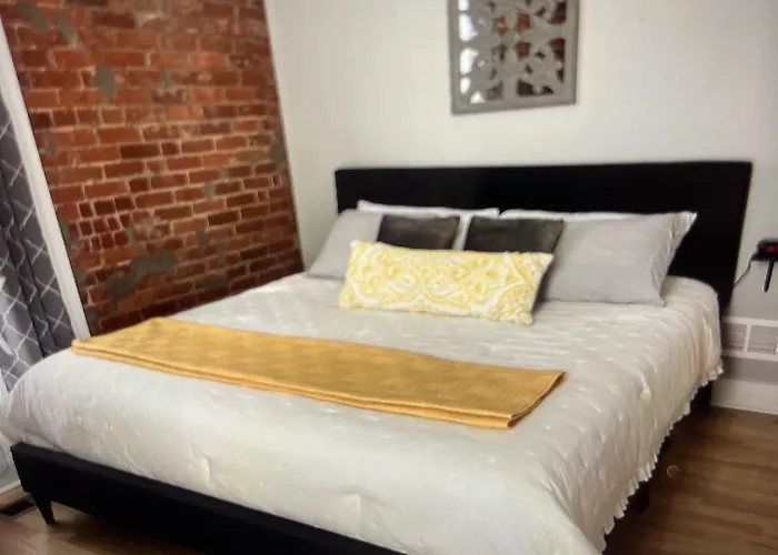 Brickhouse Loft - A Boutique Hotel