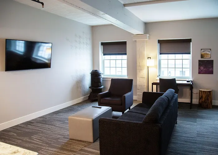 Hotel Millwright