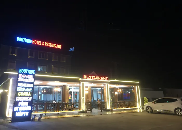 Grand Kum Boutique Hotel Restaurant