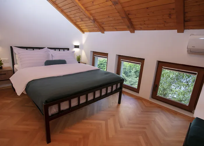 Grand Boutique Hotel