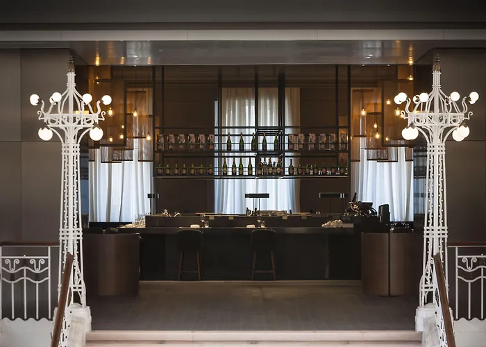 Kozmo Hotel Suites & Spa - Small Luxury Hotels Of The World