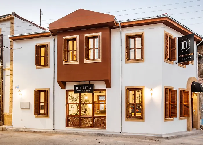 Djumba Hotel & Cafe