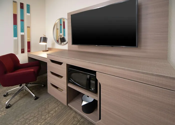 Hampton Inn & Suites Santa Maria