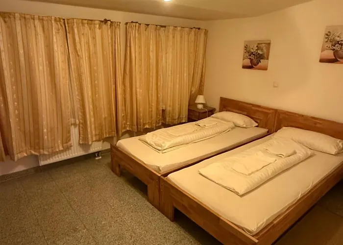 Attika Hotel