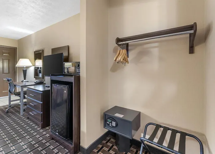 Surestay Hotel By Best Western Summersville