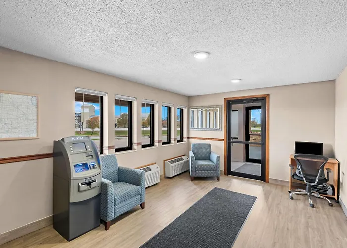 Super 8 By Wyndham Jefferson