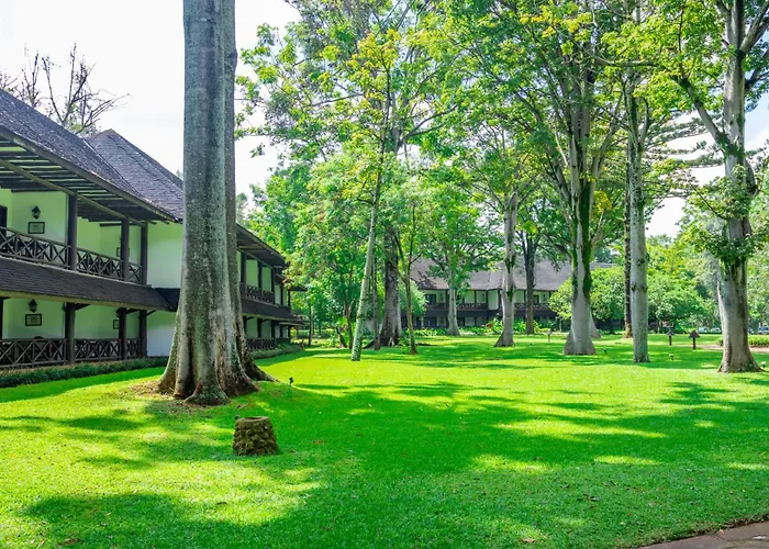 Safari Park Hotel