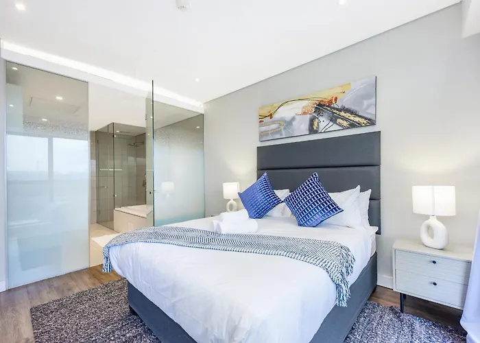 Deluxe Self-Catering Apartment | Park Central
