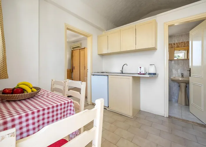 Evi Studios & Apartments Pefkos