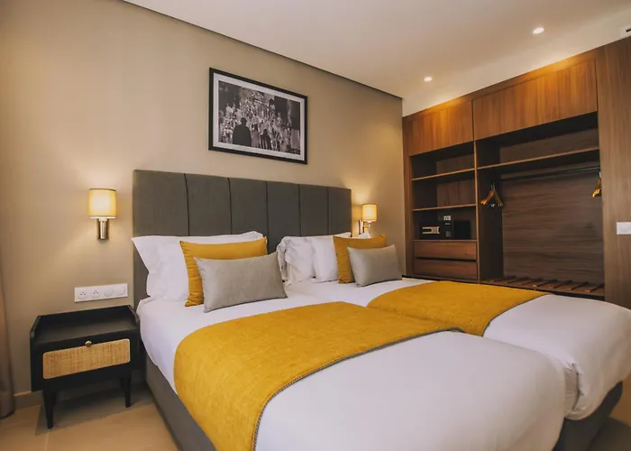 Dally Apart Hotel