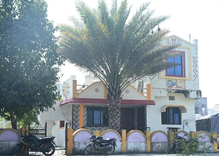 Hotel Nirmalai Palace Mahur