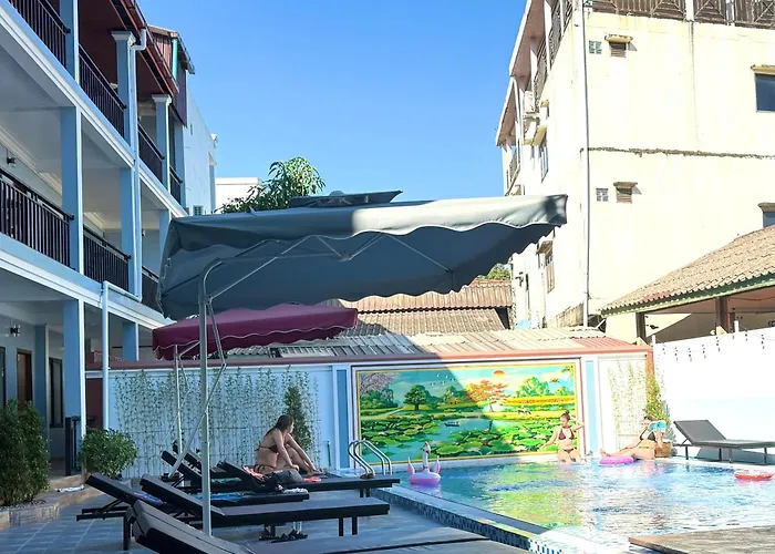 Avenue Hotel Vangvieng
