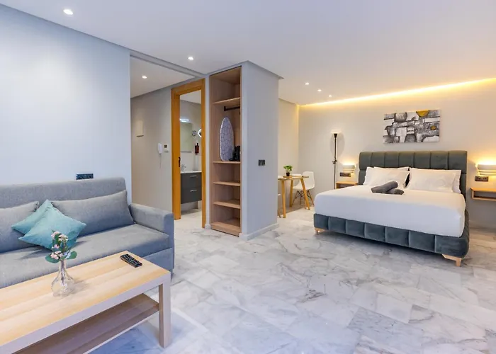Faya Nova- Appart Hotel Central Stay
