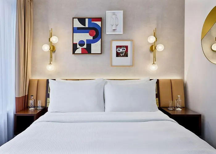 Neues Schloss Privat Hotel Zurich, Autograph Collection