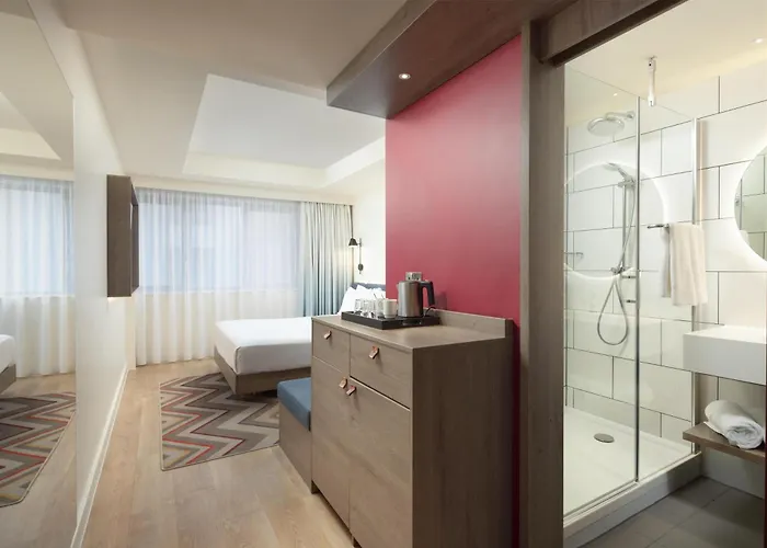 Hampton By Hilton London City