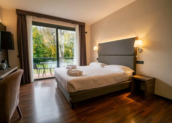 Yachting Hotel Mistral