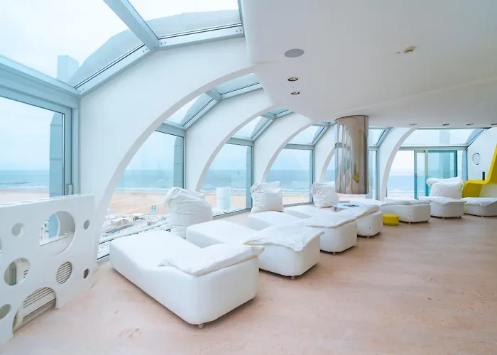 I-Suite Hotel