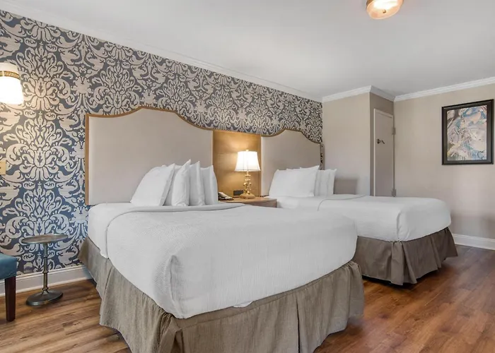 Best Western Plus French Quarter Courtyard Hotel