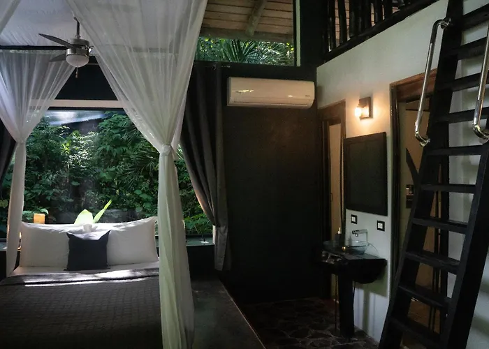 Canaima Chill House