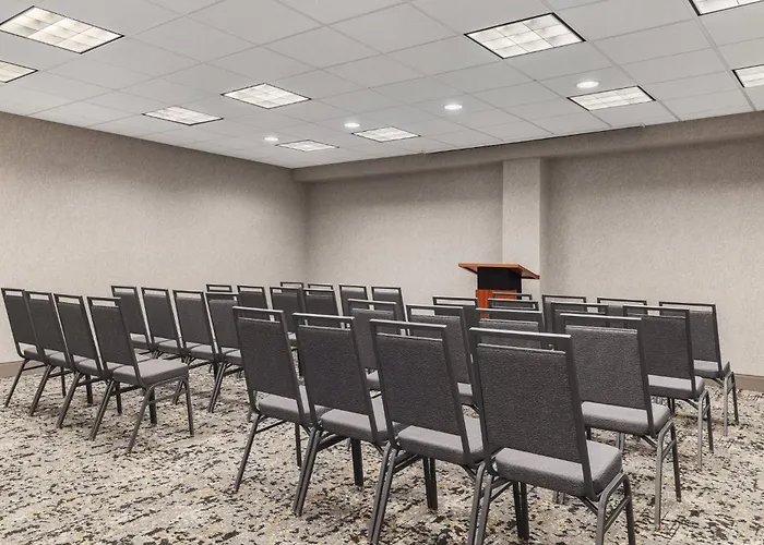 Holiday Inn Wichita East I-35 By Ihg