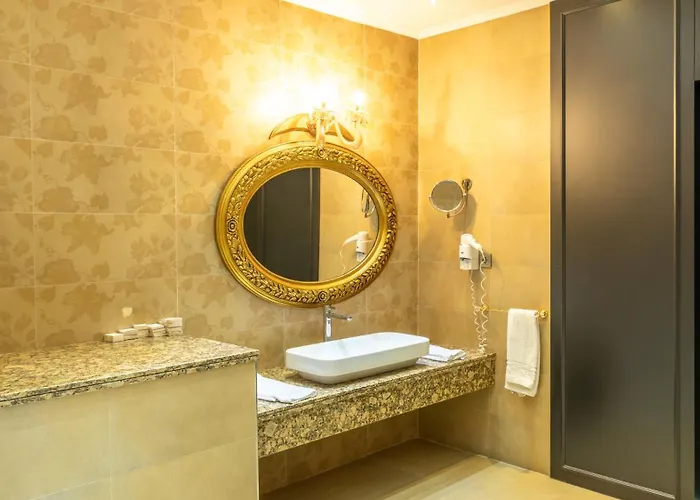 Teymur Continental Hotel