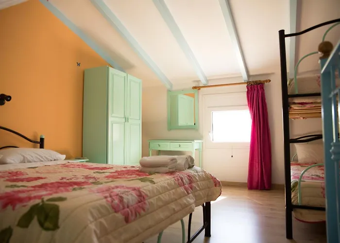 Villa Eleni Holidays Resort - With Pool Near The Beach