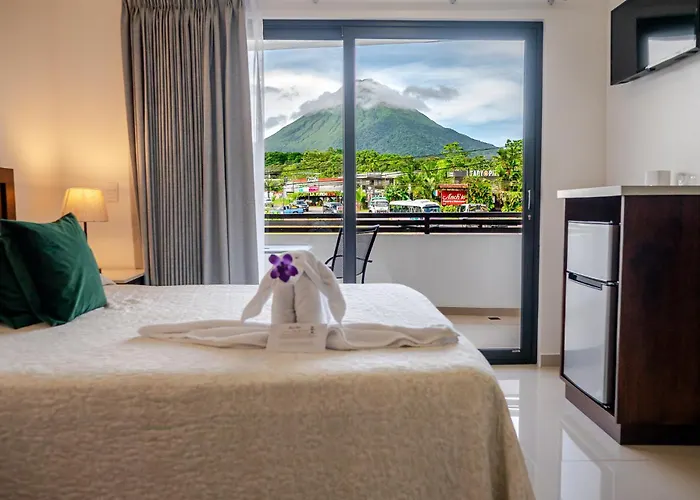 Hotel Arenal By Regina
