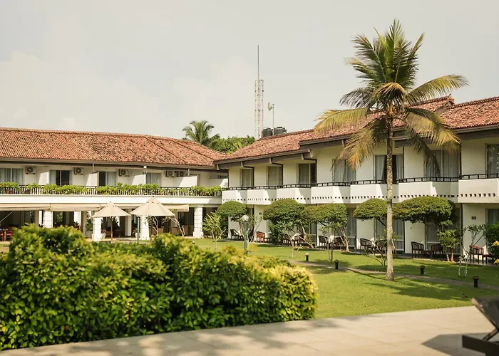 Hibiscus Beach Hotel & Villas - 10 Percent Off On All Food & Beverages
