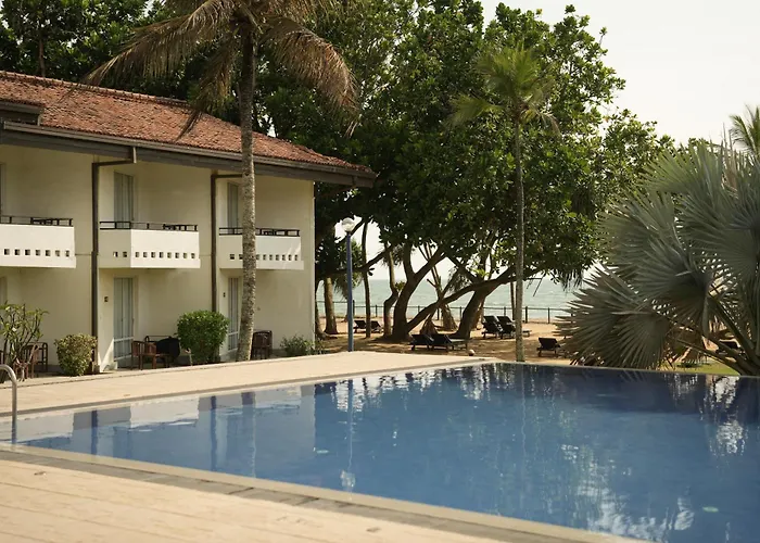 Hibiscus Beach Hotel & Villas - 10 Percent Off On All Food & Beverages