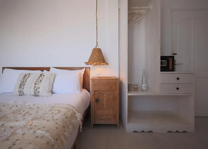 Blue Waves Surf House - Anza I
