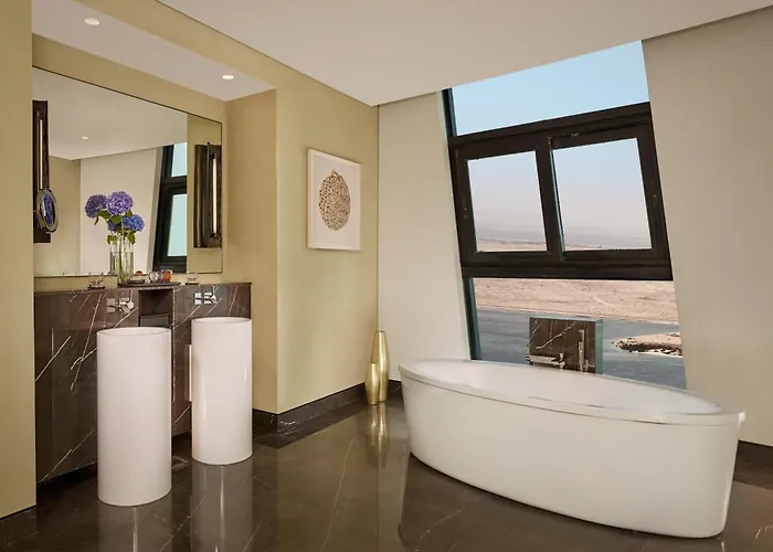 Grand Hyatt Abu Dhabi Hotel & Residences Emirates Pearl