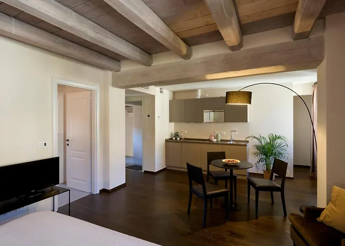Palazzo De' Rossi Hotel