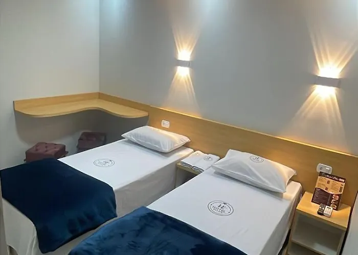 Hotel Ellos - Estacionamento e Café da Manhã Incluso